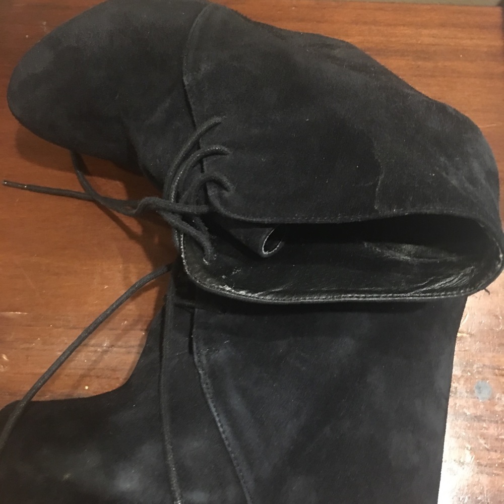 Shoes - Picture 3 of 5